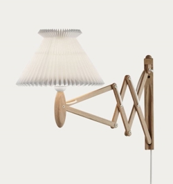 Sax 224-6/17 væglampe, lys eg/standardskærm