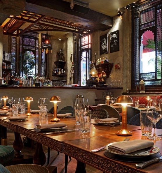 Moments Bowl bordlampe / batterilampe, kobber