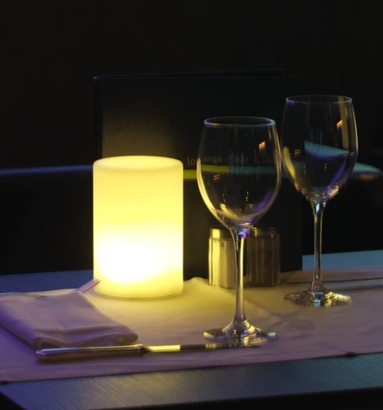 Tebur Cylindro bordlampe / batterilampe