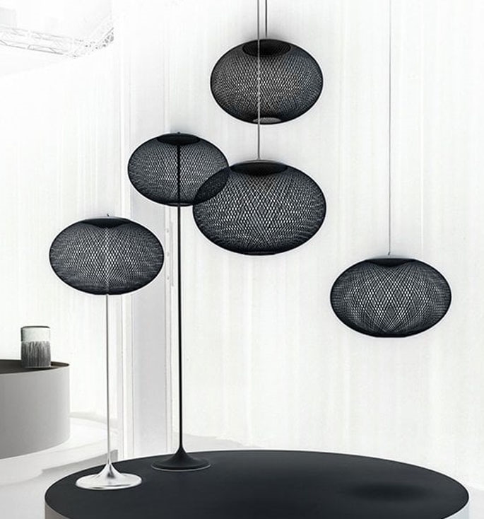 NR2 gulvlampe, sort