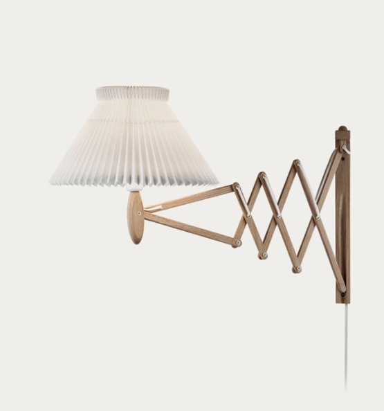 Sax 234-1/21 væglampe, lys eg/standardskærm