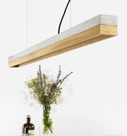 C1 pendel, lysegrå beton/egetræ for dæmpning