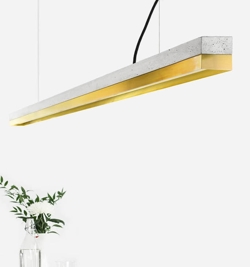 C3 pendel, lysegrå beton/messing for dæmpning