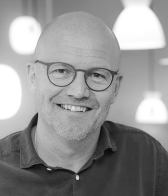 Direktør - Lars