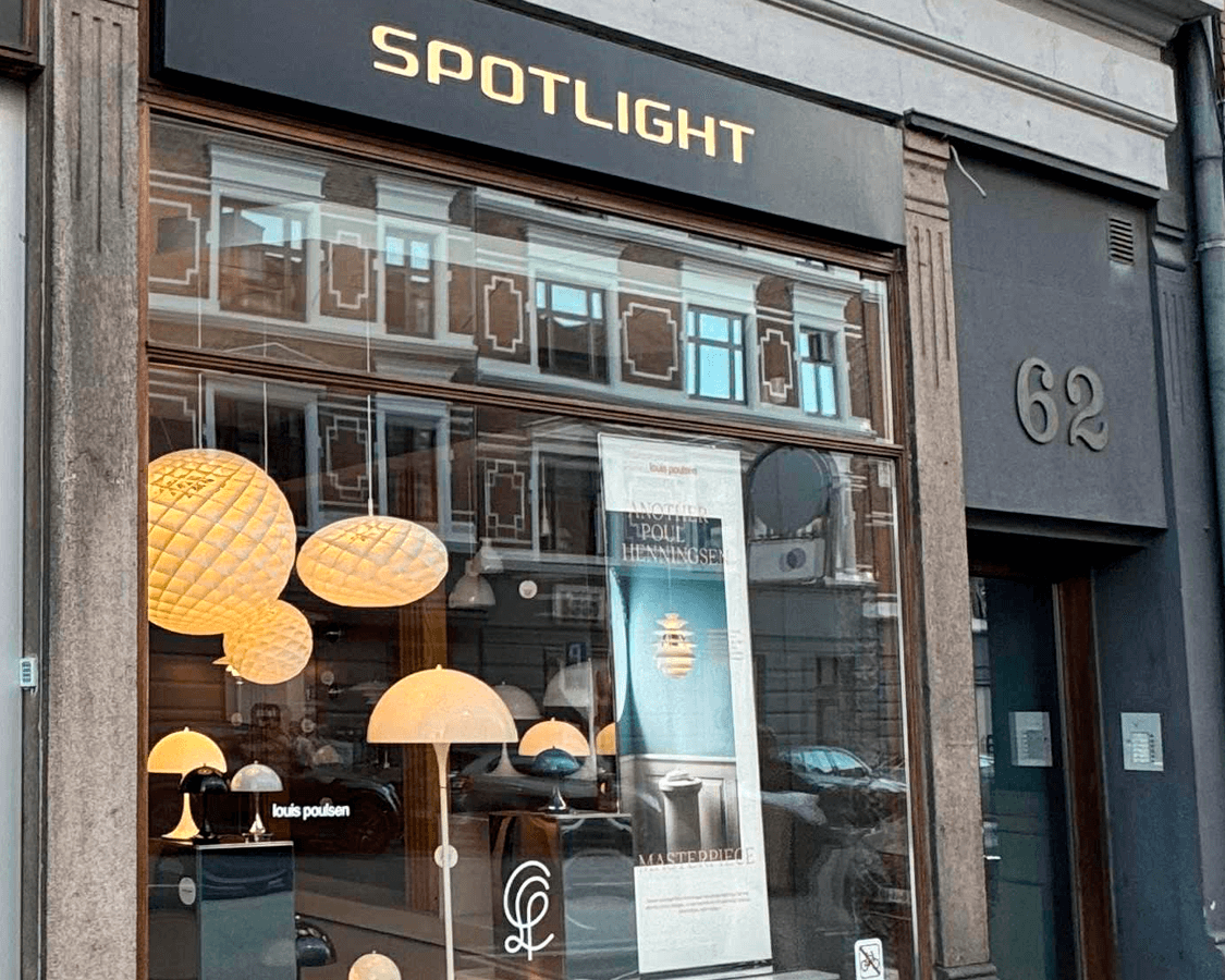 Besøg Spotlight i Aarhus på M. P. Bruunsgade 62 til Black November