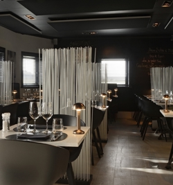 Moments Bowl bordlampe / batterilampe, bronze